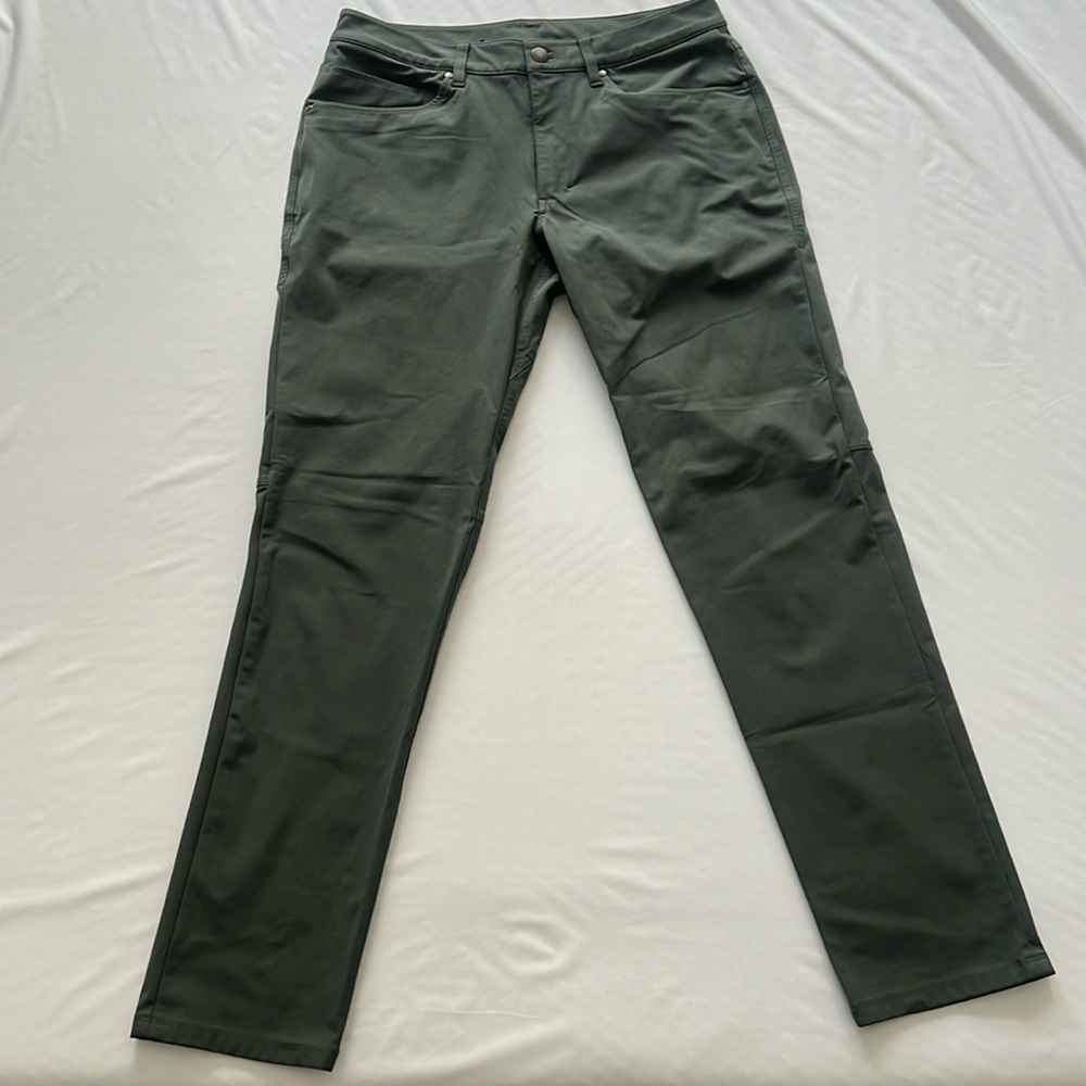 LuluLemon ABC Forest Green Pants